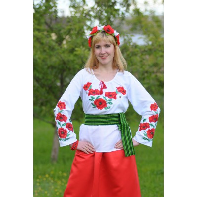 Embroidered blouse "Olvia: poppies"